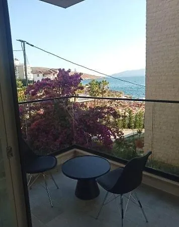 Horizon 2-2 Sea View Apartament *