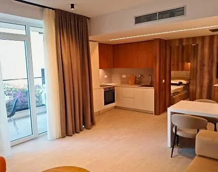 Horizon 2-2 Sea View Apartament