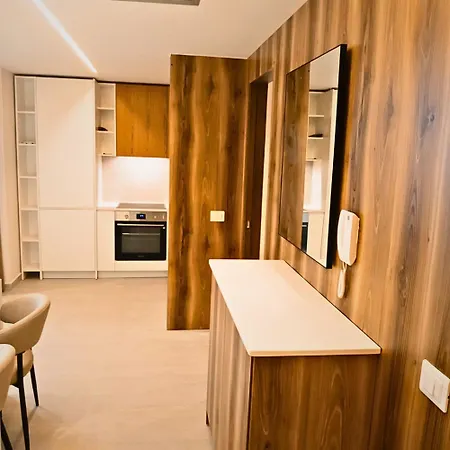 Horizon 2-2 Sea View * Sarandë