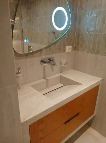 Horizon 2-2 Sea View *